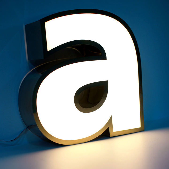Floor Standing Large 3D LED Illuminated Letter Signs and 3D Numbers. Large LOGO. Suitable for Company Factory Exhibition Halls.