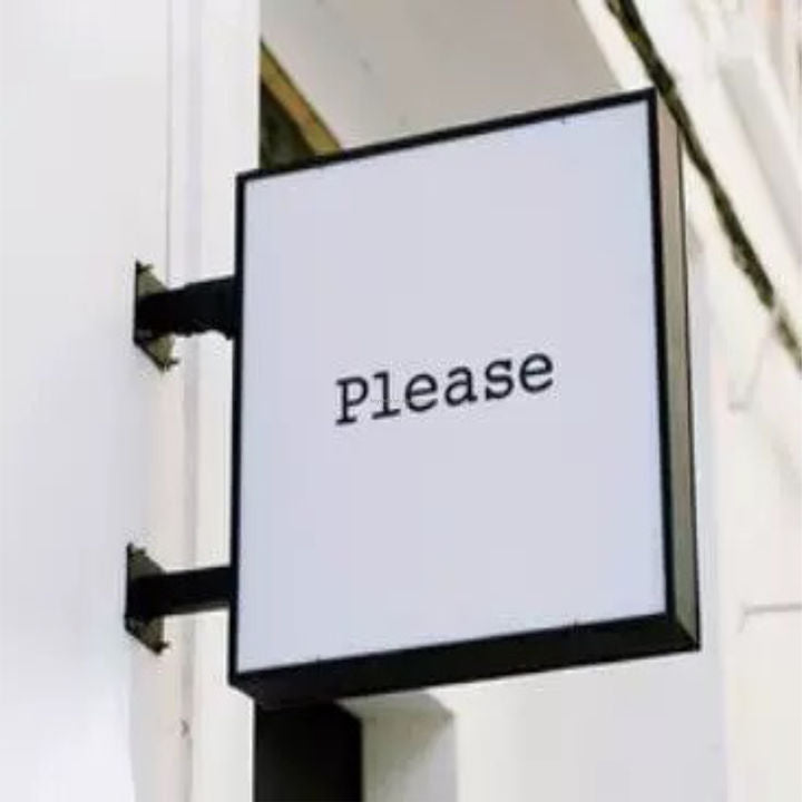 Customized Outdoor LED Advertising Light Box Signs Aluminum Frame Metal Menu Boards for Hanging Installation